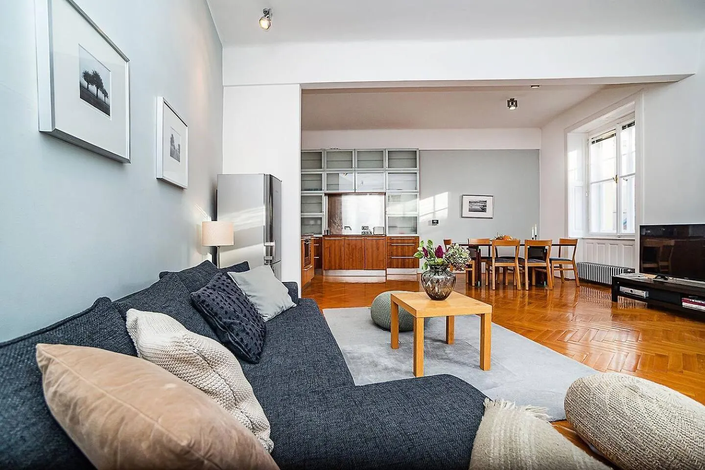 Elegant Old Town Apt With Balcony Praga Apartament